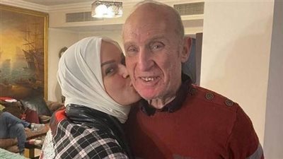 الإعلامية إيمان رياض تقيم العزاء الثاني لوالدها في الشيخ زايد| بث مباشر 