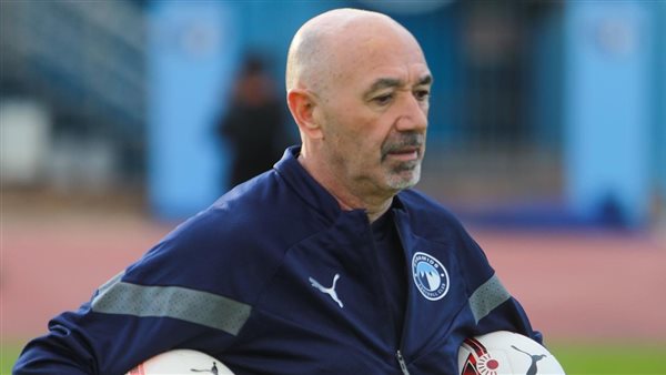 جايمي باتشكيو مدرب