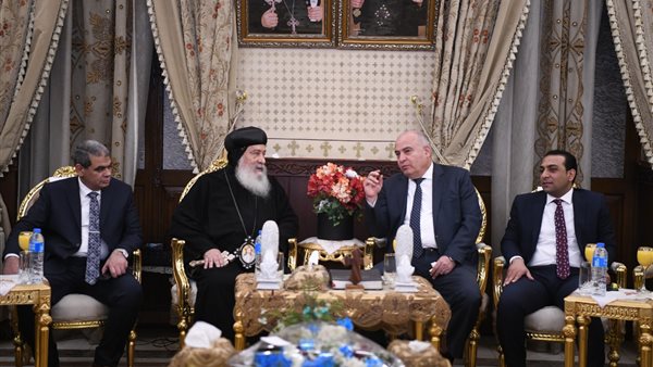 زيارة محافظ قنا