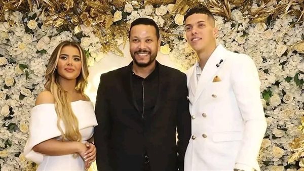 إمام عاشور يحتفل