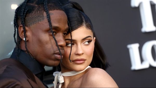  كايلي جينر وترافيس