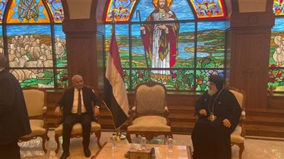 وزير التعليم يقدم التهنئة لـ نائب البابا تواضروس الثاني بعيد الميلاد المجيد بمقر الكاتدرائية بالعباسية