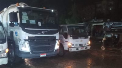انتشار سيارات شفط مياه الأمطار بالطرق والميادين بالقليوبية | صور