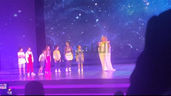 العرض المسرحي تقدر