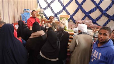 افتتاح معرض أهلا رمضان بمركز ملوي لتوفير السلع الغذائية للمواطنين بأسعار مخفضة