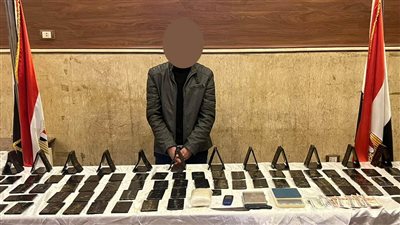 حبس تاجر مخدرات لحوزته 12.5 كيلو حشيش وآيس بعين شمس