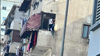 هدد بإنهاء حياته.. ضبط لص ببورسعيد خلال سرقة وحدة سكنية | صور