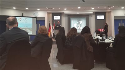 الجامعة الألمانية تكرم محافظ جنوب سيناء لجهوده في دعم تنفيذ الهوية البصرية