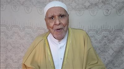 يتواصل معنا بالنظرات.. تفاصيل الحالة الصحية لـ نعيم عيسى بعد وضعه على أجهزة التنفس 