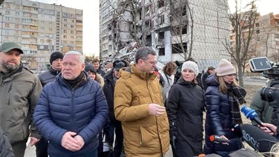 وزيرة خارجية ألمانيا تزور خطوط القتال الأمامية في خاركيف الأوكرانية بشكل مفاجئ