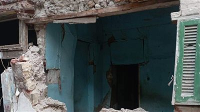 انهيار أجزاء من عقار بدون إصابات وندب اللجنة الهندسية للمعاينة في الإسكندرية 