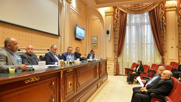 اجتماع سابق للجنة