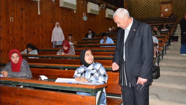 نائب رئيس جامعة أسيوط