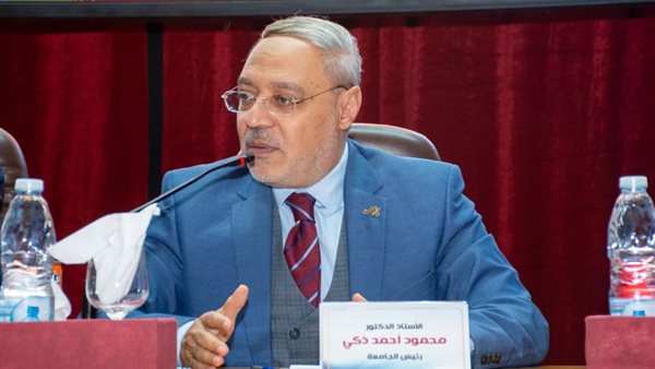 الدكتور محمود ذكي