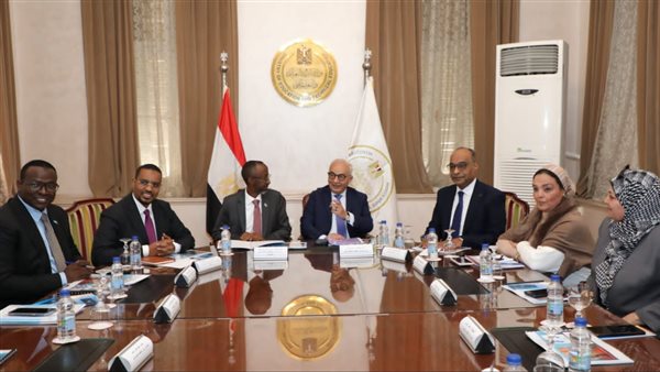 وزير التعليم ونظيره