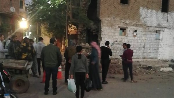 انهيار جزئي لعقار