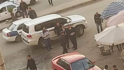 أطلق النيران عشوائيًا على المواطنين.. القبض على عنصر إجرامي هارب من 104 قضايا ببورسعيد