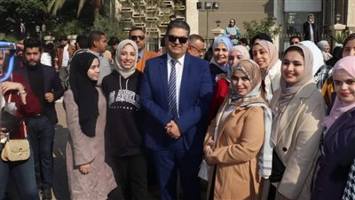 بحضور عميد الكلية.. طلاب طب طنطا يحتفلون بتخرجهم بالطبل والمزمار داخل الجامعة | صور وفيديو