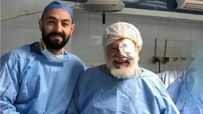 يحيي الفخراني لـ القاهرة 24 عن صورته في المستشفى: قديمة منذ 4 سنوات وأنا بخير
