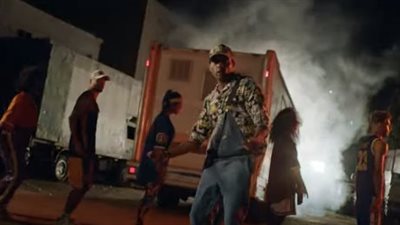 كرفان.. فرقة شارموفرز تطرح أجدد أغانيها