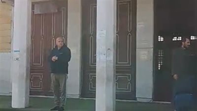 وصول جثمان والد الفنانة ريم البارودي مسجد السلام لأداء صلاة الجنازة | بث مباشر 