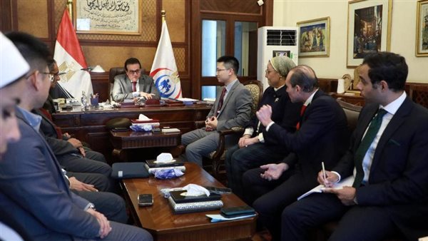 اجتماع الدكتور خالد