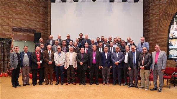 قيادات ورموز الطائفة