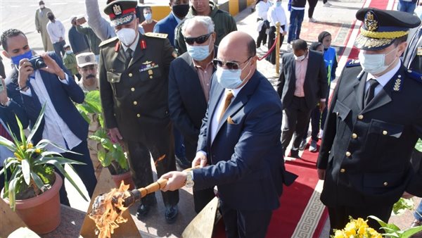 محافظ أسوان