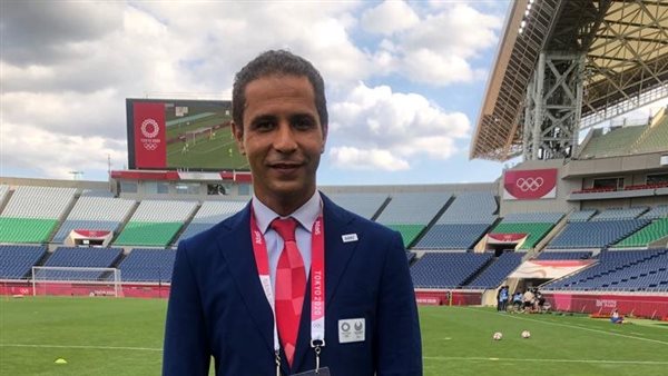 الحكم محمود عاشور