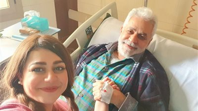 رفقة ابنته.. أول ظهور لـ حمدين صباحي بعد تعرضه لوعكة صحية