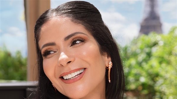 الفنانة المصرية منى زكي