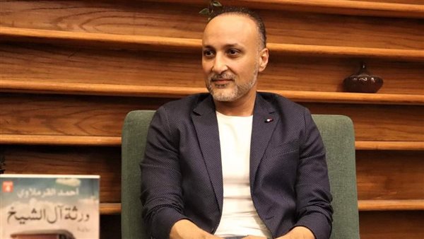 الروائي أحمد القرملاوي