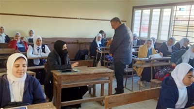 انطلاق ماراثون امتحانات الفصل الدراسي الأول لصفوف النقل بالبحيرة دون شكاوى