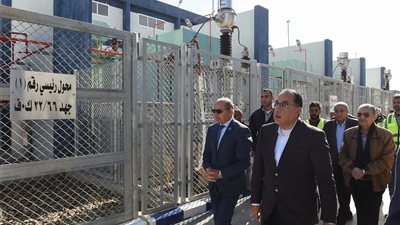 بعد زيارته مدينة رفح الجديدة.. مدبولي يتفقد محطة محولات كهرباء الشيخ زويد