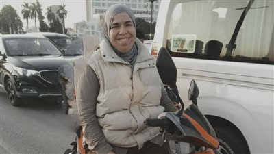 مشروع سكوتر لتوصيل الفتيات فقط.. وصاحبته: الوظايف للبنات بس والأسعار هتكون رمزية