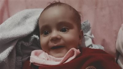 يعاني من ثقب في القلب وتكاليف إجراء العملية 300 ألف جنيه.. والد طفل بالفيوم يناشد المسؤولين بسرعة علاج ابنه| صور ومستندات