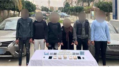 دولارات و2340 قرص مخدر.. كواليس سقوط أفراد الشرطة المزيفون في قبضة الأمن بالقاهرة