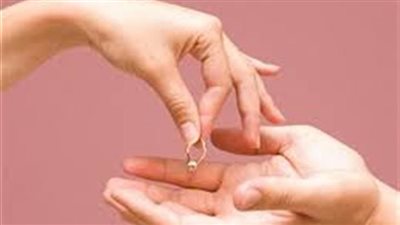 براء تطلب الخلع: عاكس صحابي فترة الخطوبة وافتكرته هيتغير بعد الجواز طلع بتاع بنات