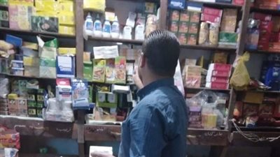 ضبط 8 مخالفات تموينية خلال حملة رقابية على الأسواق بمركز ملوي بالمنيا