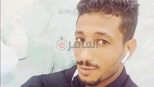 سيد أحمد، الشقيق