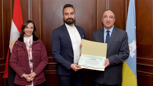 محافظ الإسكندرية