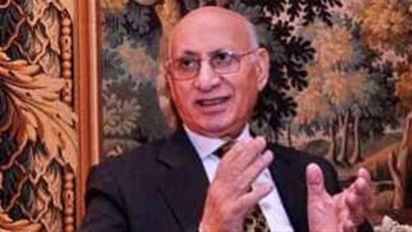 الدكتور محمود شريف