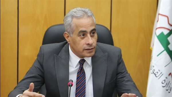 وزير القوى العاملة