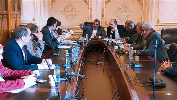 اجتماع لجنة الصناعة