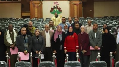 القوى العاملة: تعويضات لأسر من العمالة غير المنتظمة بـ مليون و952 ألف جنيه في 9 محافظات