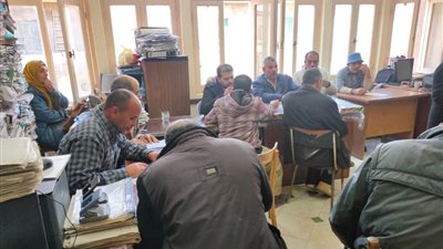 محو أمية 70 شخصا من العاملين بمحافظة الإسكندرية