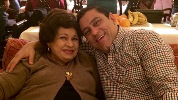 كريمة مختار ونجلها