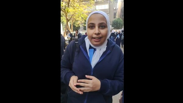 إحدى طالبات الصف