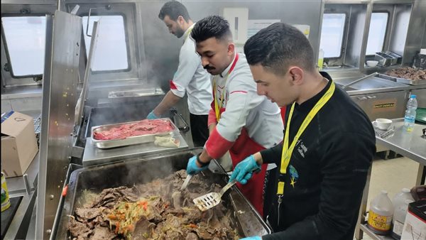 شيفات بورسعيد يطهون