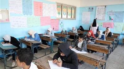 10 معلومات عن امتحانات نصف العام لطلاب الشهادة الإعدادية بالإسكندرية